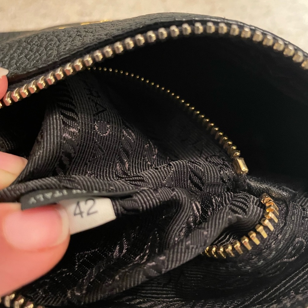 Prada small bag - Picture 15 of 16